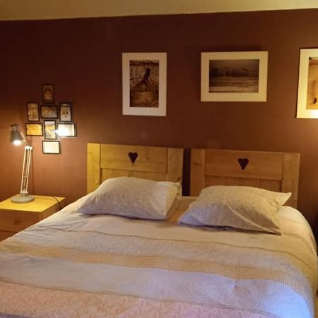 Bed and Breakfast Le Mas Franc Enveitg Экстерьер фото